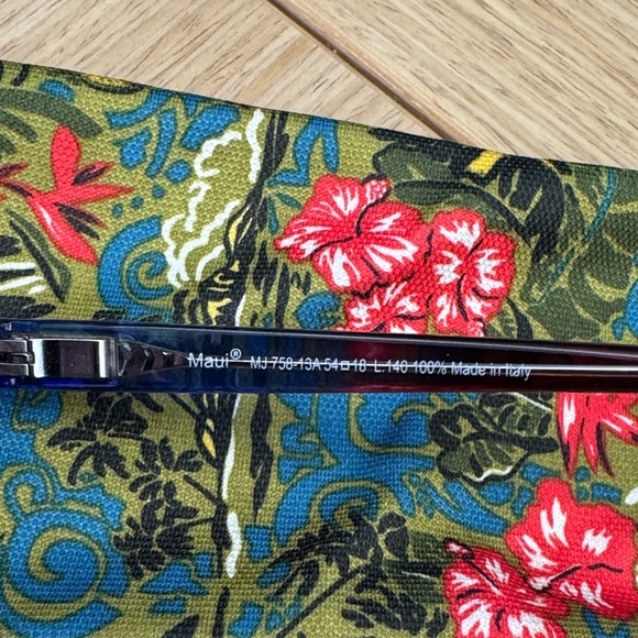 Maui Jim Blue to Brown Gradient Cat-Eye Sunglasses - Picture 5 of 6